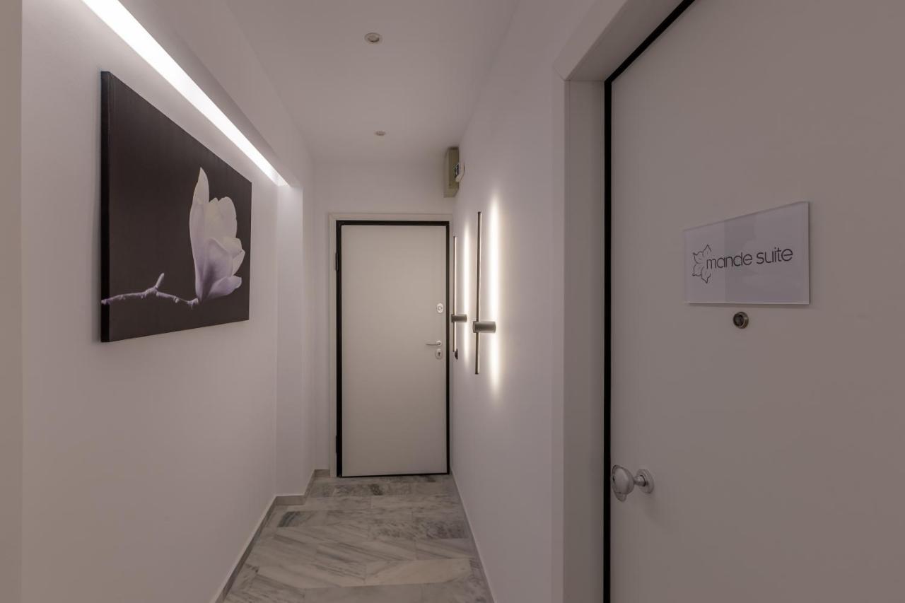 Mandevilia Suites Афины Экстерьер фото